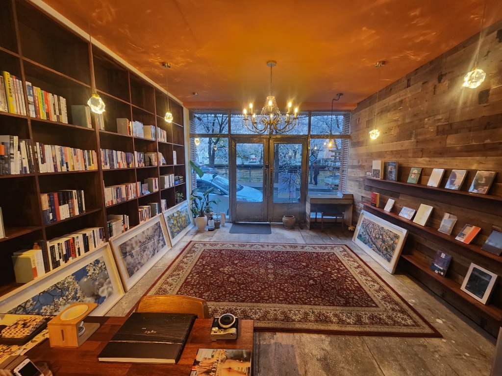 울산 삼호동 독립서점 독자 실사 전경
